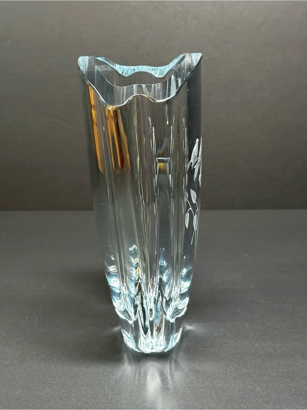 BEAUTIFUL VINTAGE STROMBERGSHYTTAN VASE 7.25